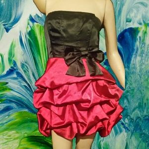 PARTY/EVENING DRESS BLACK & RED BEAUTY